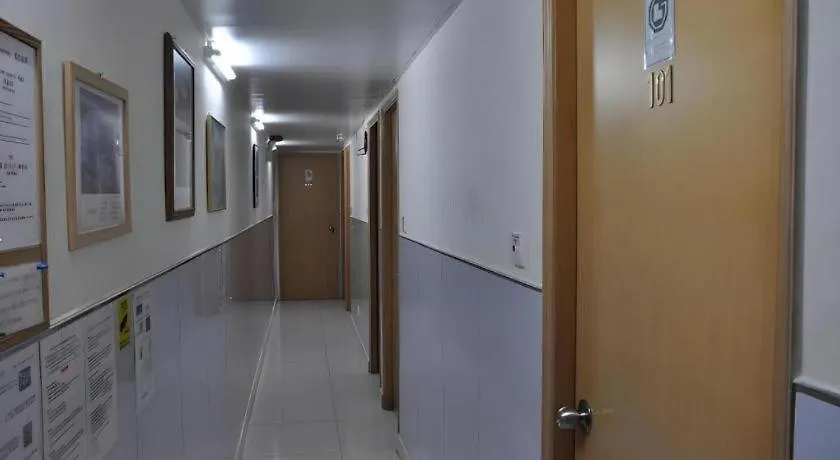 香港龙群宾馆旅舍